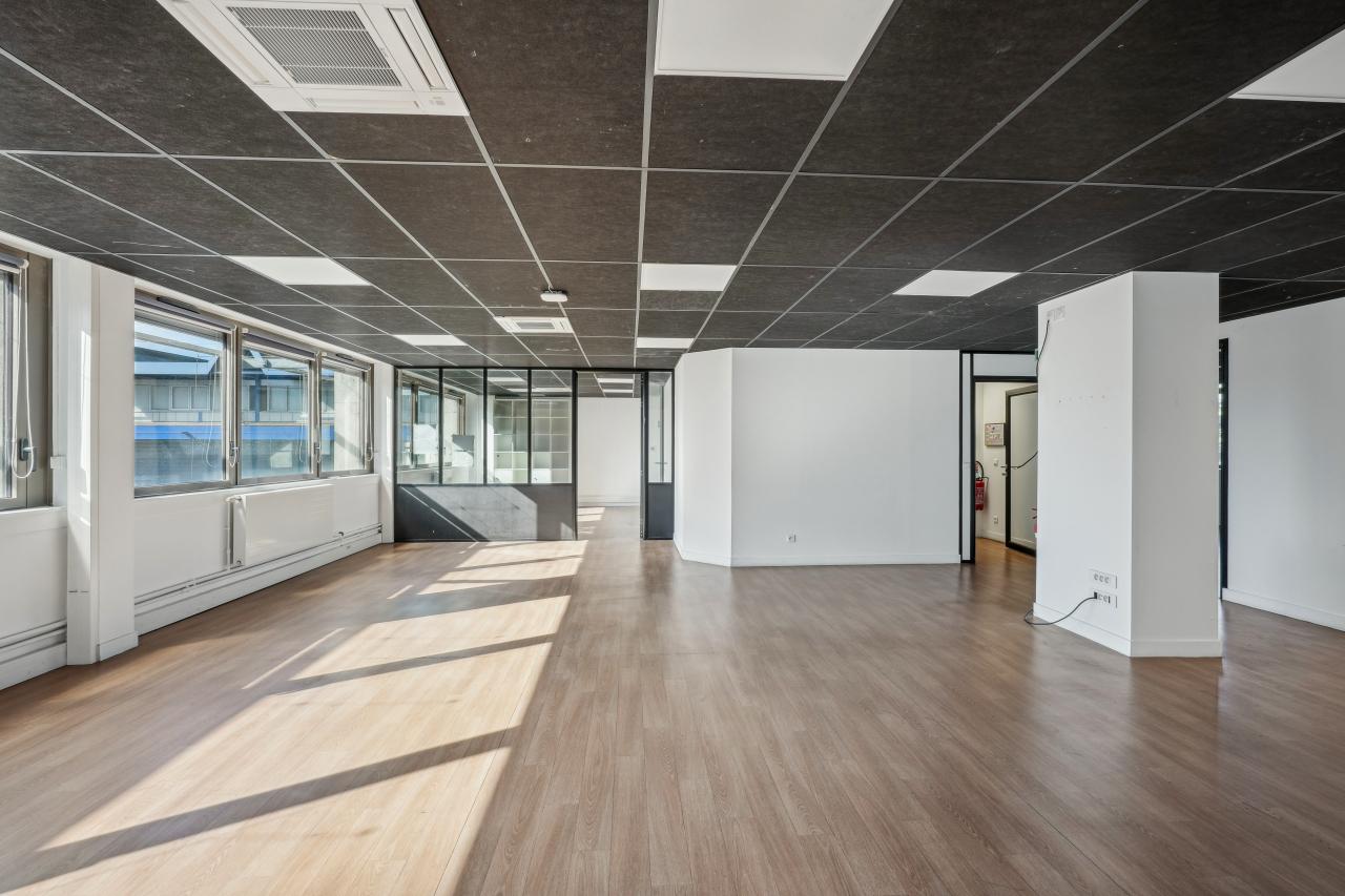 Bureau Clichy 380m² Location bureau Clichy Hauts-de-Seine OLBUR2530996 0